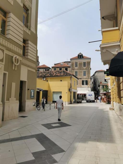 Teni Split Exterior foto